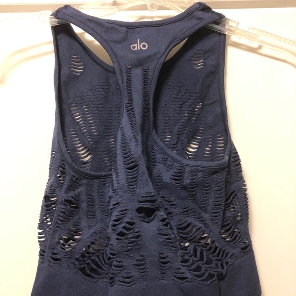 Alo Vixen Fitted Crop Tank Top - Picture 5 of 5